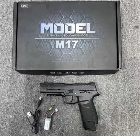 M17 PISTOL